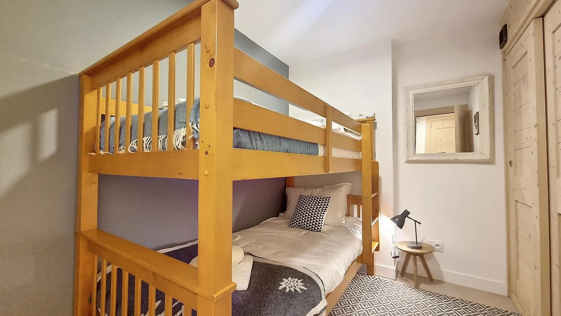 דירה לה ג'ט La Bruyere - Appartement - 6Pers
